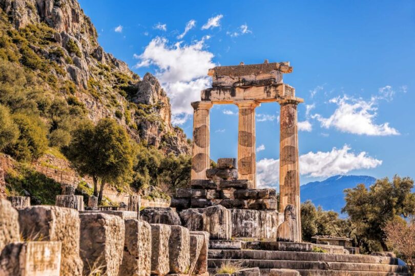 Delphi-Day-Trip-from-Athens-17-810x540